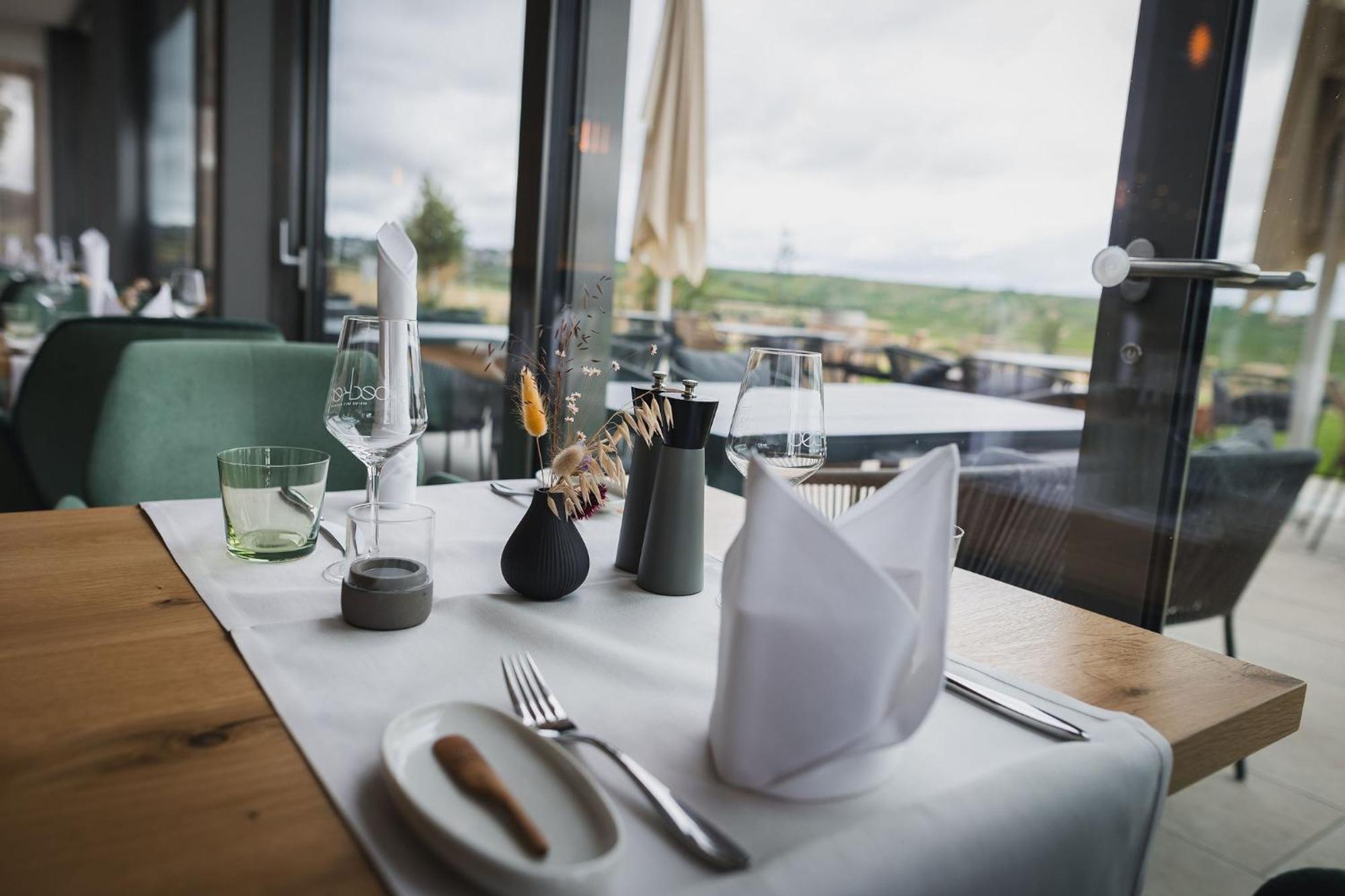 Weinzuhause Hotel-Restaurant-Vinothek Mommenheim المظهر الخارجي الصورة