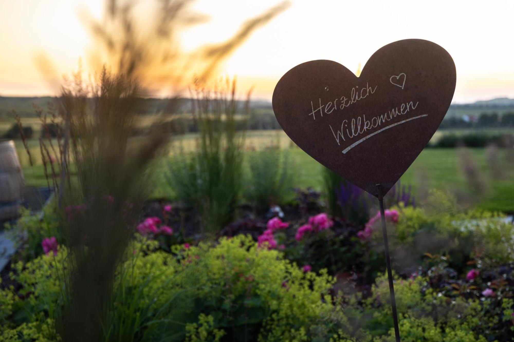 Weinzuhause Hotel-Restaurant-Vinothek Mommenheim المظهر الخارجي الصورة